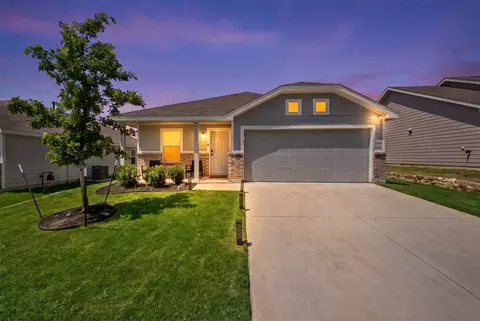 2712 Starwater Dr, Fort Worth, TX 76179