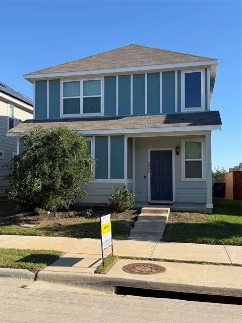 5545 Topwater Trl, Fort Worth, TX 76119