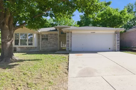 10225 Maverick Dr, Fort Worth, TX 76108