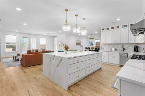4726 Hopkins Ave, Dallas, TX 75209