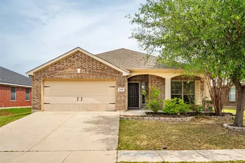 1609 Desperado Rd, Fort Worth, TX 76131