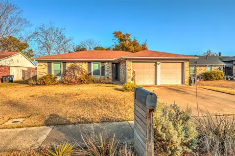 7625 Portman Ave, Fort Worth, TX 76112