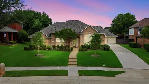 2709 Greenview Dr, Mckinney, TX 75072
