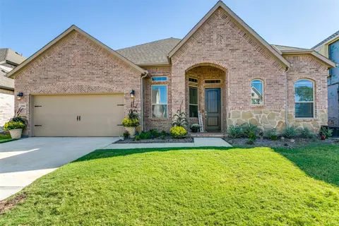 3508 Ithaca St, Corinth, TX 76208