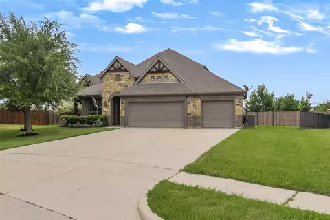 2701 Elmwood Dr, Burleson, TX 76028
