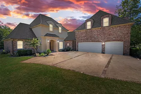 1170 Waters Edge Cir, Shreveport, LA 71106