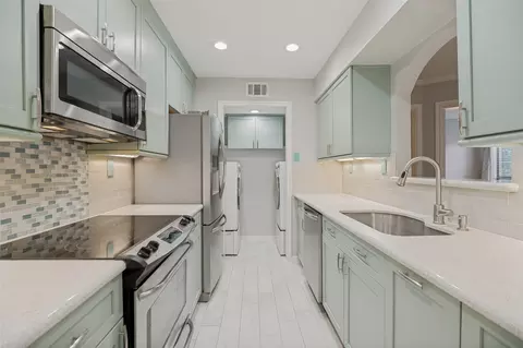 16301 Ledgemont Ln #263, Addison, TX 75001