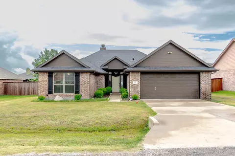 103 Palomino Dr, Palmer, TX 75152