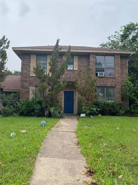7805 Rice Dr, Rowlett, TX 75088