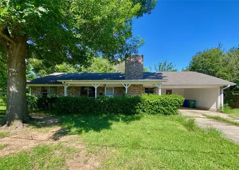 800 Carver St, Whitesboro, TX 76273