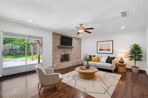 6737 Fair Meadows Dr, North Richland Hills, TX 76182
