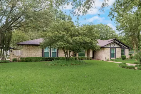208 Lorene Dr, Red Oak, TX 75154