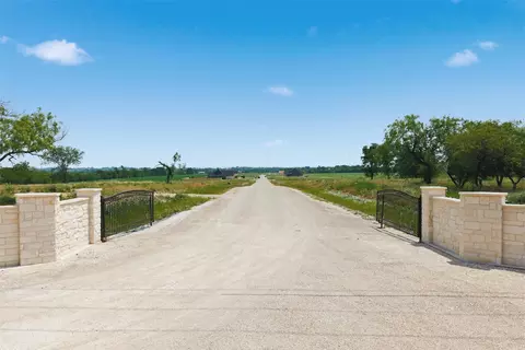 268 Lacek Mill Rd, China Spring, TX 76633