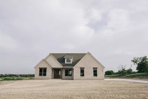 1008 Don Eve Ct, Azle, TX 76020