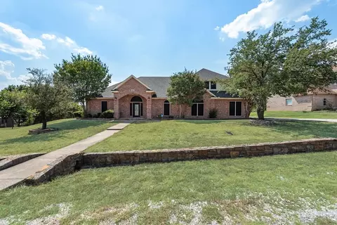 10017 Seville Dr, Fort Worth, TX 76179