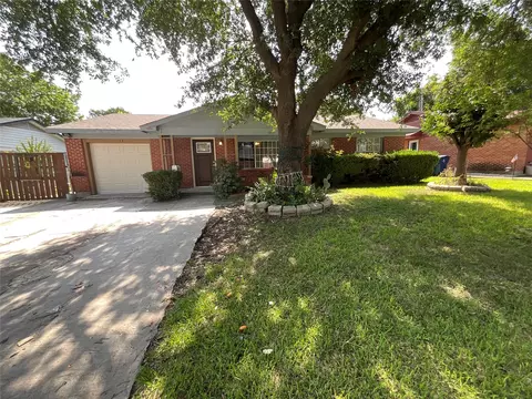 1804 S 5th St, Garland, TX 75040