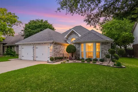 840 Lionel Way, Fort Worth, TX 76108