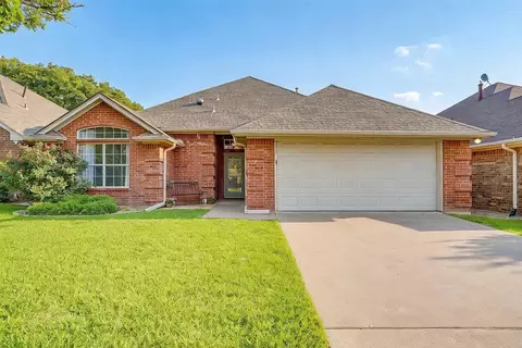 1017 Austin Ct, Weatherford, TX 76086