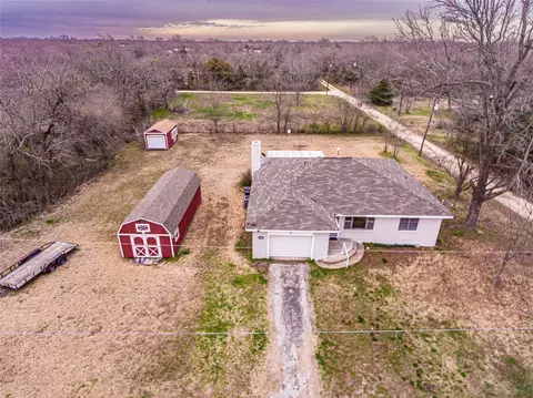 507 Church St, Ladonia, TX 75449