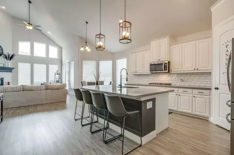 15600 Wild Cherry Ln, Roanoke, TX 76262