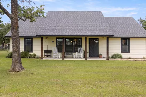 203 Brown Ln, Poolville, TX 76487
