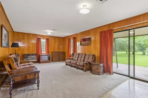 Living - 2416 Gary Ln, Waco, TX 76708 photo 1 of 4
