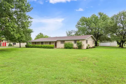 Exterior - 2416 Gary Ln, Waco, TX 76708 photo 4 of 8
