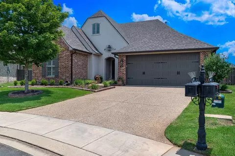 403 Stacey Ln, Bossier City, LA 71111