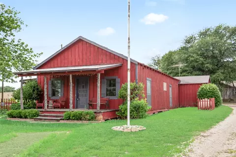 1321 Meadow St, Desoto, TX 75115