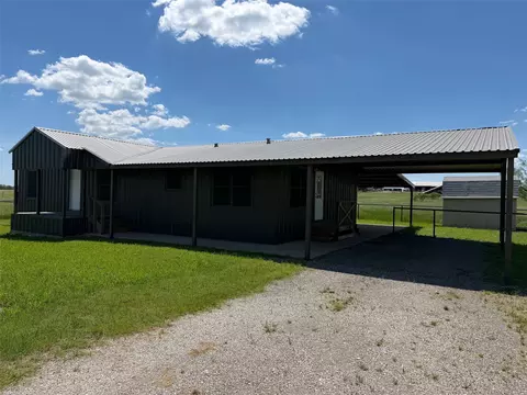 6151 Miller Rd, Krum, TX 76249