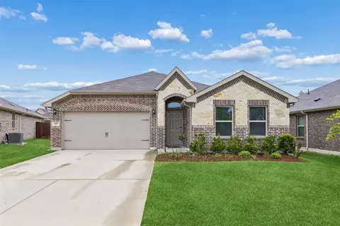 937 Burnet Ln, Aubrey, TX 76227