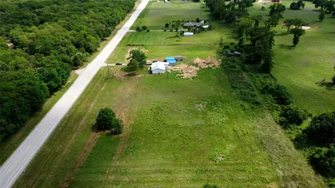 2519 Fm 2027, Lott, TX 76656
