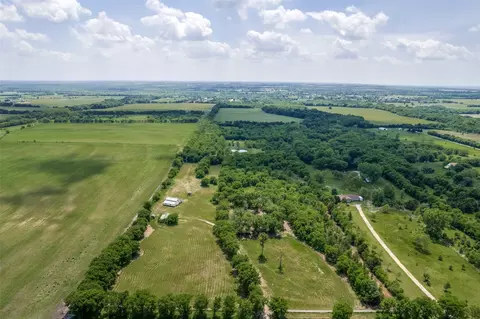 586 Pleasant Home Rd, Sherman, TX 75092