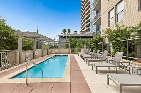 2323 N Houston St #615, Dallas, TX 75219