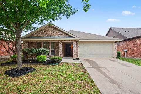 4014 Red Rock Dr, Heartland, TX 75126