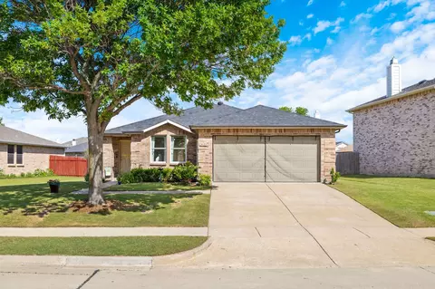 2633 Harbor Lights Dr, Little Elm, TX 75068