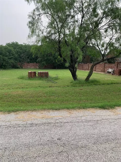 lot7 Ra Lillys Ct, Runaway Bay, TX 76426