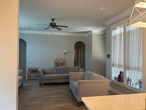 6896 Bethany Reed Cir, Shreveport, LA 71107