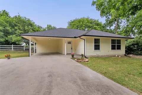738 Wayne Ave, Van Alstyne, TX 75495