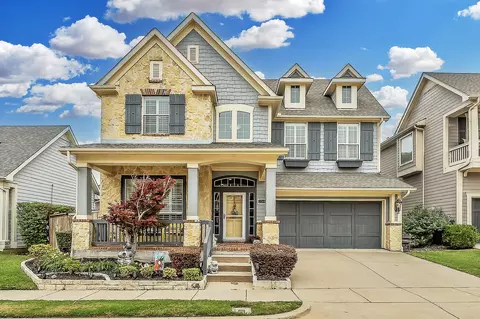 2215 Red Hawk Ln, Euless, TX 76039