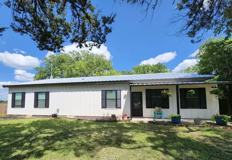 2055 Highway 589, Sidney, TX 76474