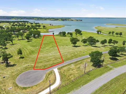 215 Lakeshore Ter, Windom, TX 75492