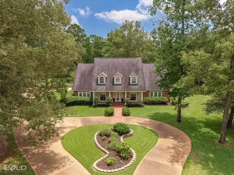 10685 Saint Charles Pl, Keithville, LA 71047