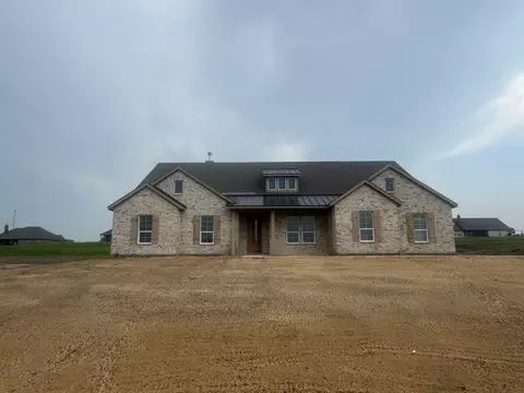 709 Water Side Dr, Van Alstyne, TX 75495