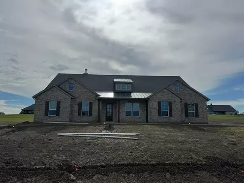 709 Water Side Dr, Van Alstyne, TX 75495