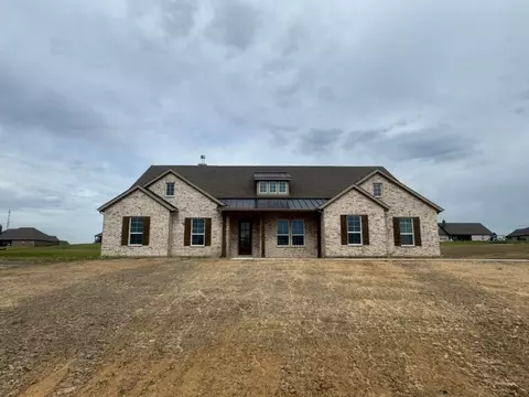 709 Water Side Dr, Van Alstyne, TX 75495