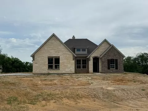 412 Indian Creek Rd, Van Alstyne, TX 75495
