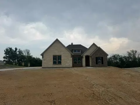 412 Indian Creek Rd, Van Alstyne, TX 75495