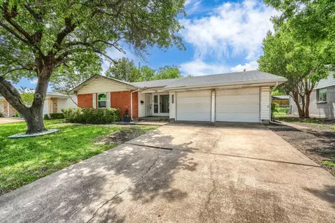 1306 Carroll Dr, Garland, TX 75041