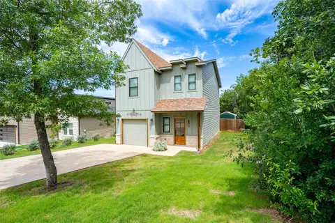 924 Arkansas River Dr, Granbury, TX 76048